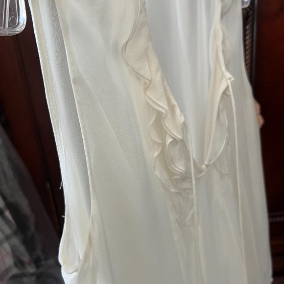 NWOT Diane Von Furtensberg Cream Ruffled Sleeveless Tie Blouse - Picture 10 of 10